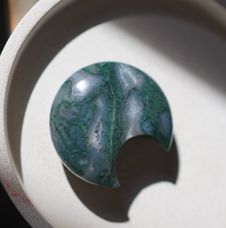 Moss Agate Moon, 61g
