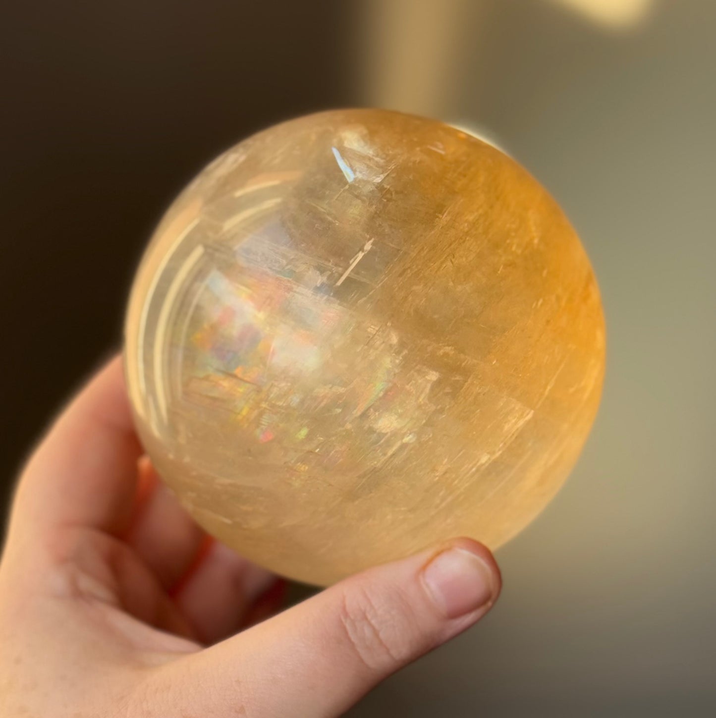 Statement Honey Calcite Sphere, 1310g